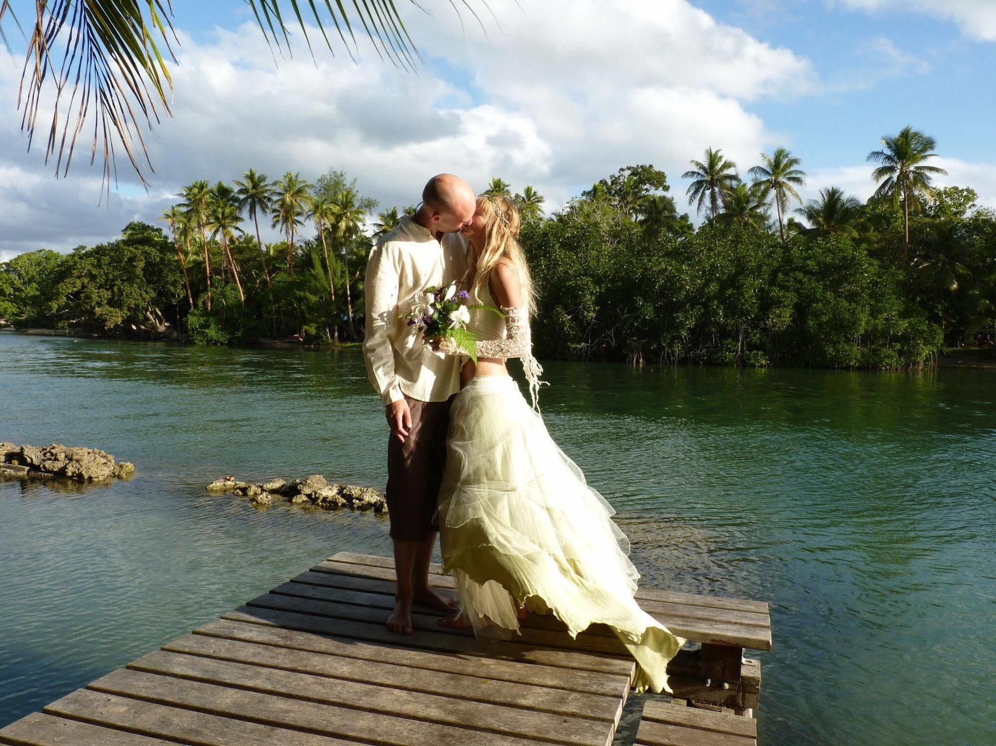 Vila Chaumieres Restaurant & Resort Port Vila Exterior photo