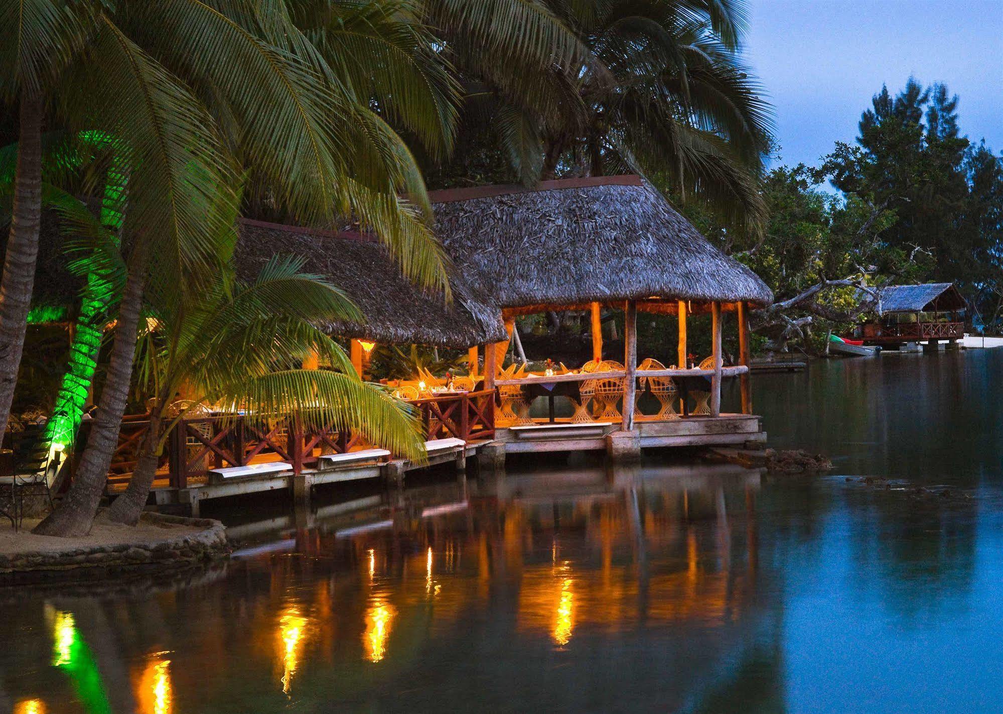 Vila Chaumieres Restaurant & Resort Port Vila Exterior photo